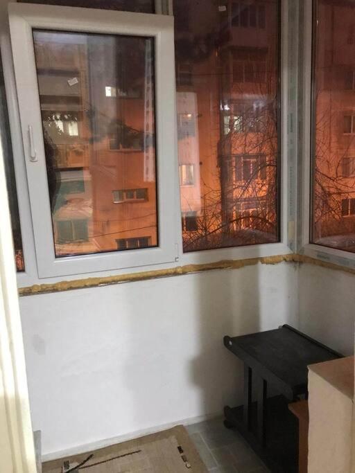 Apartament Confortabil Piteszti Zewnętrze zdjęcie