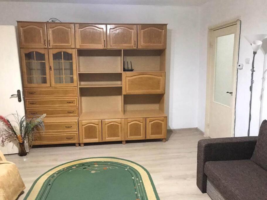 Apartament Confortabil Piteszti Zewnętrze zdjęcie