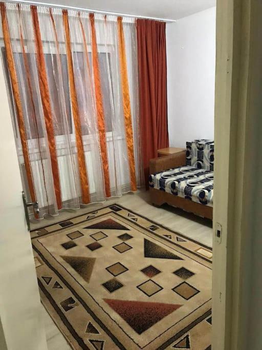 Apartament Confortabil Piteszti Zewnętrze zdjęcie